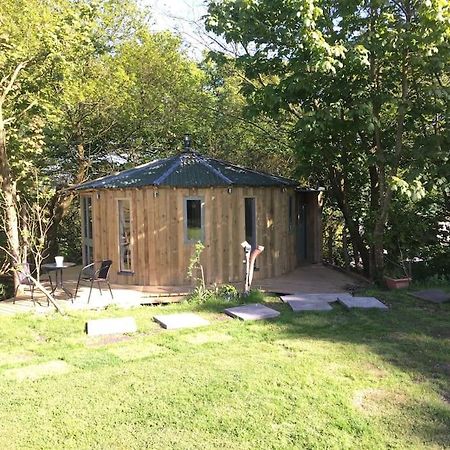 The Roundhouse - Unique Space Nestled In The Trees 伯格里 外观 照片